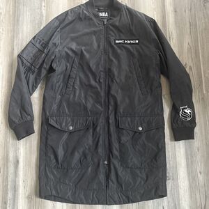 Sacramento Kings NBA Gray Black Quilted Interior Coat Jacket Unisex Size Medium